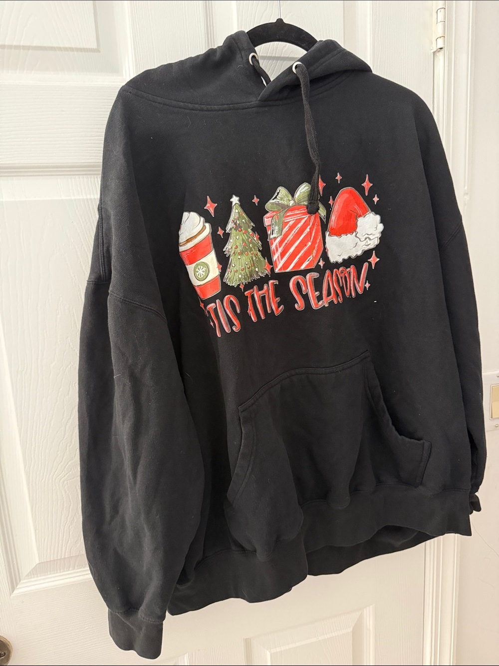SHEIN Black Holiday 'Tis The Season Graphic Hoodie